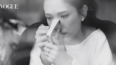 华语群星 - 猫样的女人 许瑋甯 201705 Vogue Taiwan封面人物