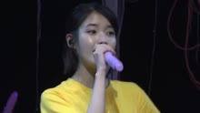 IU - 星期五见面（Live One）