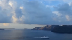 音乐短片 - A Reason to Stay