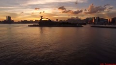 音乐短片 - Lights