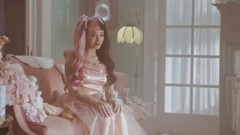 Cry Baby 香水广告