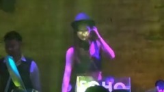 网络音乐 - 当年很火的一首DJ舞曲,不知谁还记得歌词!