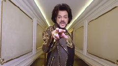 音乐短片 - Филипп Киркоров. Одеваем Настю. Поцелуй Подписчика.