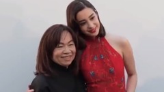 华语群星 - 莫允雯看秀全纪录 访问名人宋芸桦-Irene kim