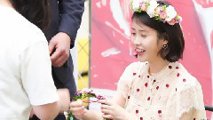 IU - 永登浦广场粉丝迷签名会