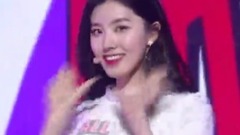 PRISTIN - WEE WOO