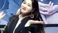 LABOUM - Hwi Hwi