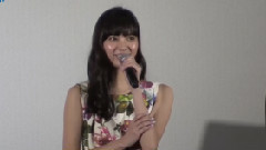 AKB48,SKE48,松井玲奈 - 松井玲奈&新川優愛,ダブル主演映画イベントでおそろい花柄ワンピース 映画"めがみさま"完成披露試写会1
