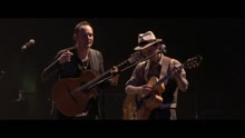 Tryo - Serre-moi (Tryo détourne Bercy 2009) (Live Video)