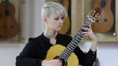 音乐短片 - 古典吉他手Stephanie Jones惊艳演奏Adagio BWV 1001