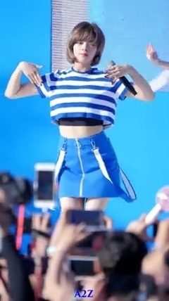 TWICE - KNOCK KNOCK