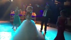 音乐短片 - Dü ün Dans Diye Buna Denir zlesene.com