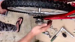 音乐短片 - The Bike Is Fitted With An Engine