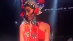 音乐短片 - 我们不该这样的