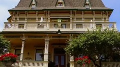 音乐短片 - We're All Beautiful