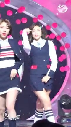 TWICE - 170518 [MPD直拍] TWICE(周子瑜) - Signal @M! Countdown