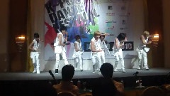 模仿翻唱 - 旋转