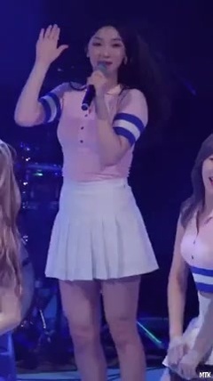 LABOUM - 首尔弘益大学庆典祝仪演出