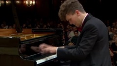 欧美群星 - Szymon Nehring – W.A. Mozart_A. Volodos Piano sonata in A major (Chopin and his Europe) (encore)