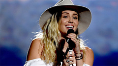 Miley Cyrus - Malibu(现场版)