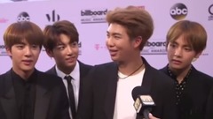 防弹少年团,田柾国(防弹少年团),V(防弹少年团),SUGA(防弹少年团),Rap Monster(防弹少年团) - ET CANADA 后台采访 Cut