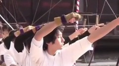 音乐短片 - Pretty Japanese Girls in Kimono doing Kyudo