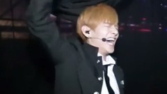 防弹少年团,V(防弹少年团) - 金泰亨的100件事 下