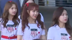 April(韩国) - 2017 DREAM CONCERT Red Carpet