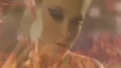 音乐短片 - Fresh Fox In The Line Of Fire