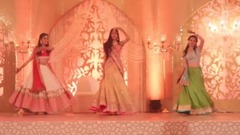音乐短片 - Bride's Sister's Dance To Banno Sangeet Wedding Happy Dancing Feet
