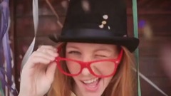 音乐短片 - Dilemma (Aaron Kennedy Remix)