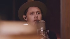 Niall Horan - Slow Hands (Acoustic)