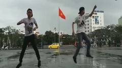 音乐短片 - 双人 鬼步舞