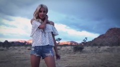欧美达人,音乐短片 - COACHELLA FESTIVAL LOOKBOOK Evelina