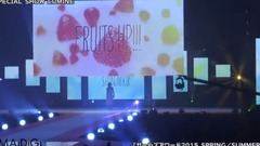 乃木坂46 - 乃木坂46・白石麻衣,橋本奈々未がランウェー!"ガールズアワード2015 SPRING/SUMMER"