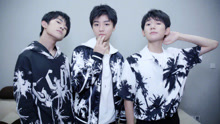 TFBOYS - TFBOYS的小黑屋特典