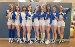 TWICE - CHEER UP & 等你来 & Knock Knock