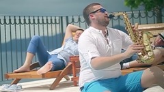 音乐短片 - Dzek I Led