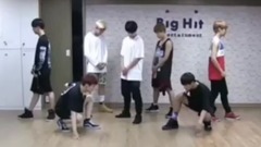 防弹少年团,BLACKPINK - 当粉墨的新歌遇到BTS 饭制版