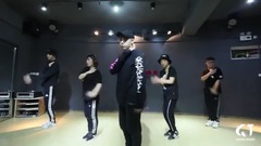 舞蹈视频 - Down With Your Love