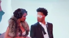 音乐短片 - Don't Impress Me Much & Flashing Lights