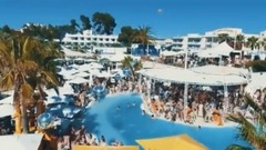 音乐短片 - I Know You Want Me