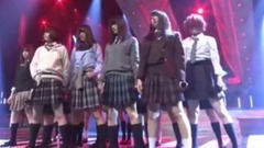 欅坂46 - 月曜日の朝、スカートを切られた