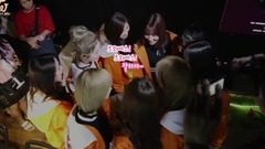 TWICE - TWICE DEBUT SHOWCASE 'Touchdown in JAPAN'