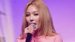 K.A.R.D - Hola Hola