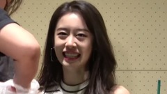 T-ara,智妍(T-ara) - 智妍读取一个超级幸运粉丝的一封长信