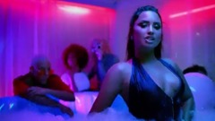 Demi Lovato - Sorry Not Sorry