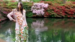 音乐短片 - Fascination In The Flower Garden