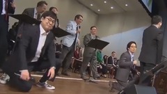 EXO - 梨花女子大学的教授们跳Growl