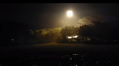 音乐短片 - 雨の中で